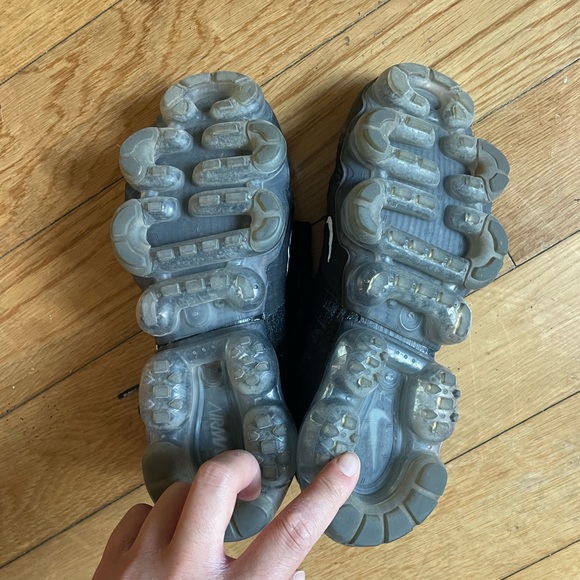 nike flyknit vapormax - Picture 4 of 5